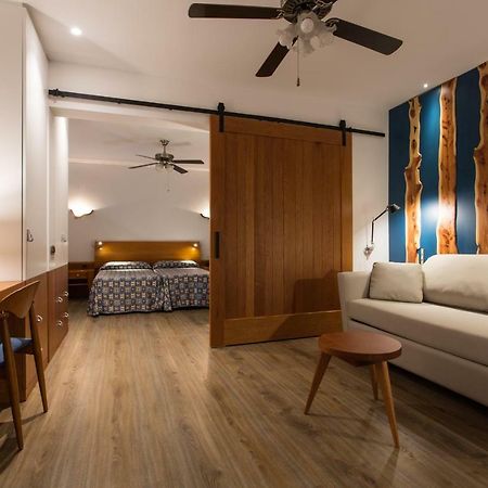 Hotel Ca Mari Playa Migjorn Bagian luar foto