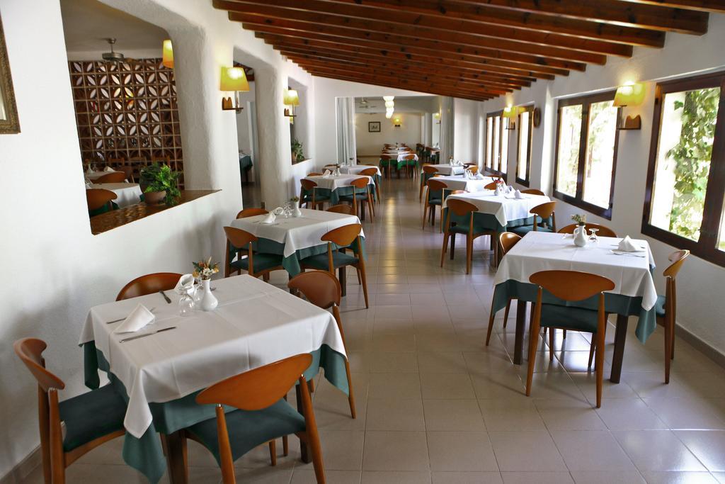 Hotel Ca Mari Playa Migjorn Bagian luar foto