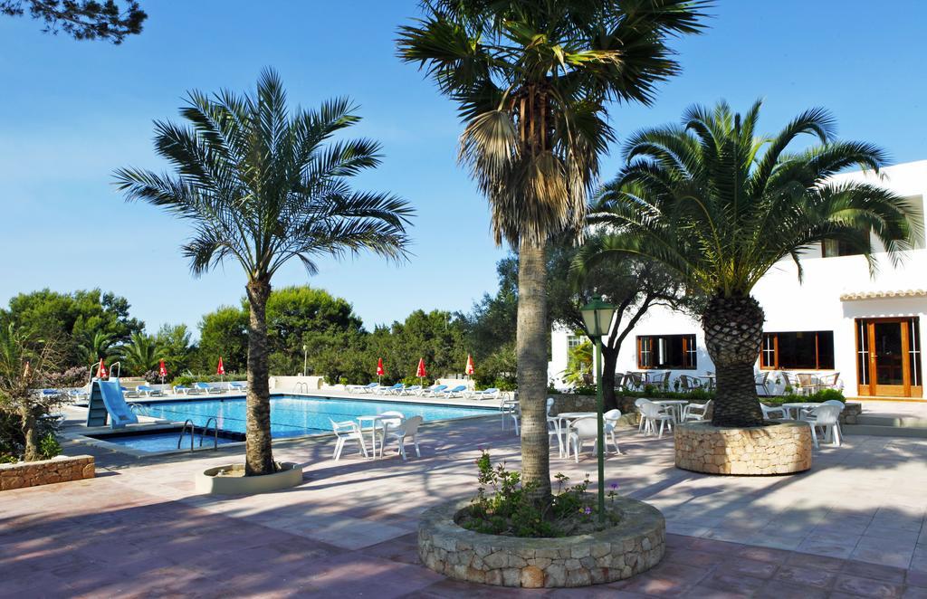 Hotel Ca Mari Playa Migjorn Bagian luar foto
